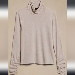 Banana Republic Factory Soft Luxe Turtleneck Shirt In Oatmeal Size XS